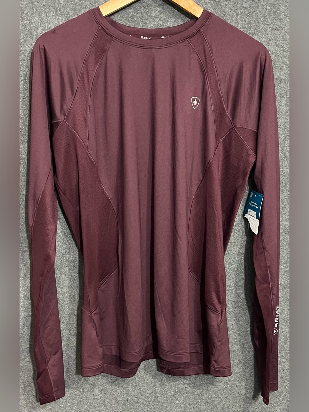 Ariat Vent Tek Underscrub Baselayer Maroon Women’s XL NWT! B00126